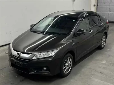 Honda GRACE  с аукциона в Японии