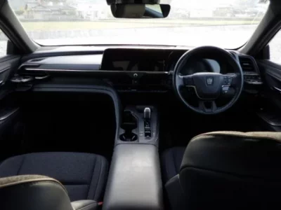 Toyota CROWN CROSSOVER