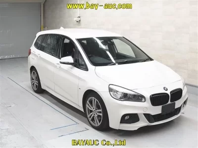 BMW 2-Series  с аукциона в Японии