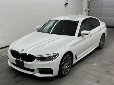 BMW 5-Series  с аукциона в Японии