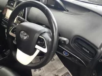 Toyota PRIUS лот № 30095 оценка 4  с аукциона в Японии 6