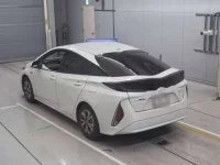 Toyota PRIUS PHV лот № 30098 оценка 4  с аукциона в Японии 5