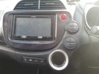 Honda FIT лот № 90181 оценка 3  с аукциона в Японии 9