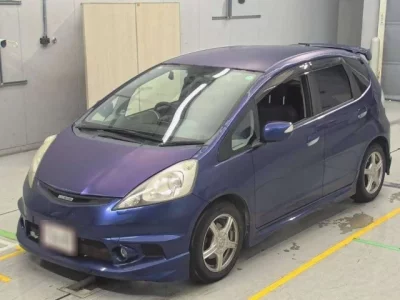 Honda FIT  с аукциона в Японии