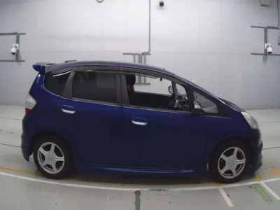 Honda FIT  с аукциона в Японии