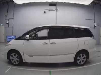 Toyota ESTIMA HYBRID