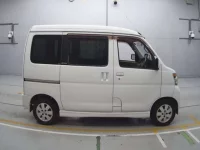 Daihatsu Atrai Wagon лот № 13033 оценка 3  с аукциона в Японии 2