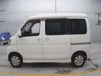 Daihatsu Atrai Wagon лот № 13033 оценка 3  с аукциона в Японии 3