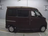 Daihatsu Atrai Wagon лот № 13036 оценка 3  с аукциона в Японии 2