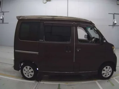 Daihatsu Atrai Wagon  с аукциона в Японии