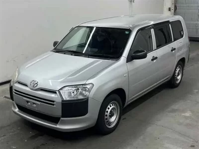 Toyota SUCCEED  с аукциона в Японии