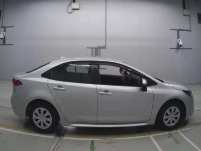 Toyota COROLLA  с аукциона в Японии