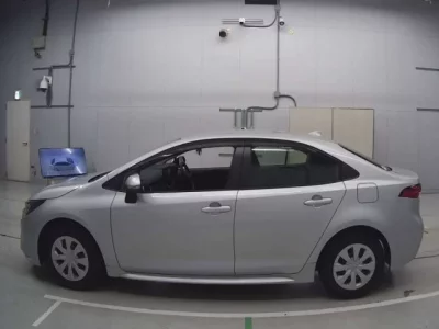 Toyota COROLLA  с аукциона в Японии