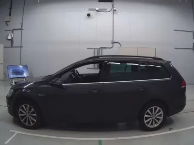 Volkswagen GOLF VARIANT  с аукциона в Японии