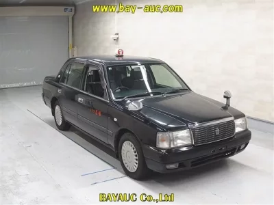 Toyota CROWN COMFORT  с аукциона в Японии