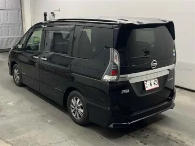 Nissan SERENA  с аукциона в Японии