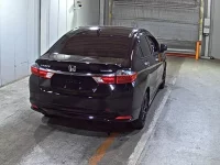 Honda GRACE лот № 7036 оценка 3.5  с аукциона в Японии 4