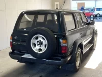 Toyota LAND CRUISER лот № 185 оценка 3  с аукциона в Японии 1