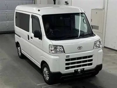 Toyota PIXIS VAN  с аукциона в Японии