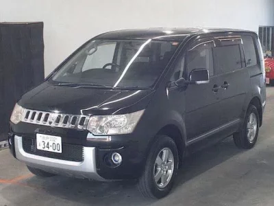 Mitsubishi DELICA D5