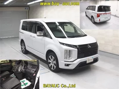Mitsubishi DELICA D5