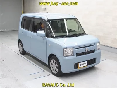 Toyota PIXIS SPACE