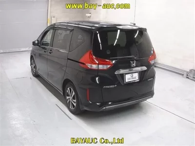 Honda FREED  с аукциона в Японии