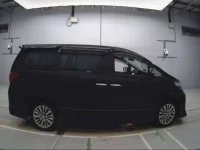 Toyota ALPHARD лот № 30151 оценка 4  с аукциона в Японии 2