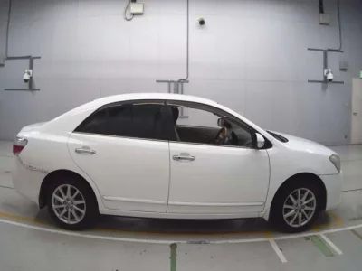 Toyota PREMIO  с аукциона в Японии