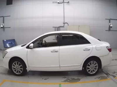 Toyota PREMIO  с аукциона в Японии