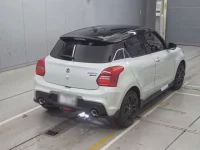 Suzuki SWIFT лот № 36291 оценка 5  с аукциона в Японии 1