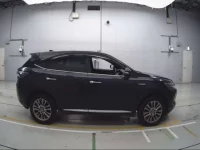 Toyota HARRIER лот № 30156 оценка 3  с аукциона в Японии 2