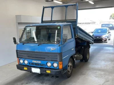 Mazda TITAN  с аукциона в Японии