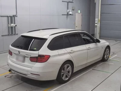 BMW 3-Series  с аукциона в Японии