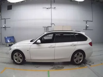 BMW 3-Series  с аукциона в Японии