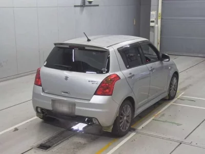 Suzuki SWIFT  с аукциона в Японии