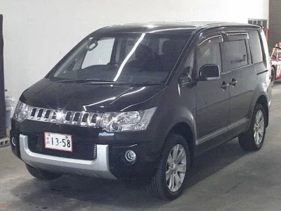 Mitsubishi DELICA D5