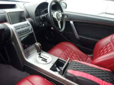 Nissan SKYLINE  с аукциона в Японии