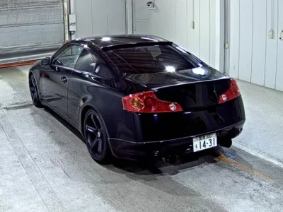 Nissan SKYLINE  с аукциона в Японии