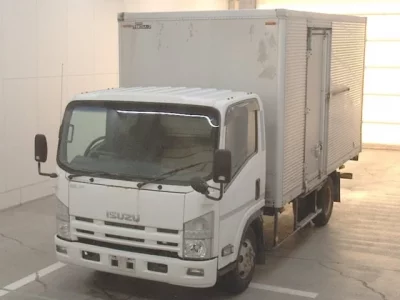 Isuzu ELF  с аукциона в Японии