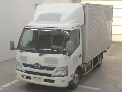 Hino DUTRO  с аукциона в Японии