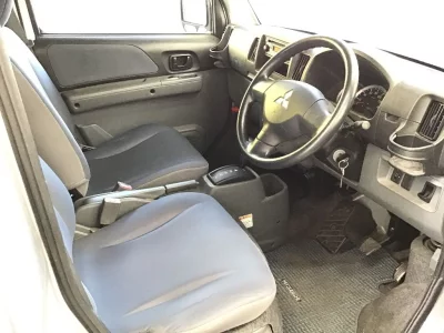 Mitsubishi MINICAB VAN