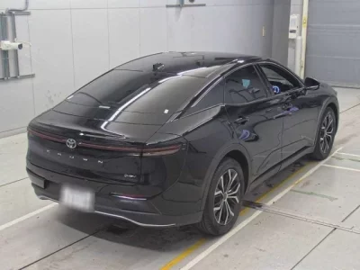 Toyota CROWN CROSSOVER  с аукциона в Японии