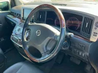 Nissan ELGRAND лот № 60036 оценка 3.5  с аукциона в Японии 2