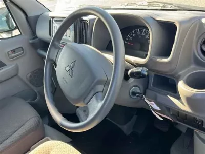 Mitsubishi MINICAB VAN