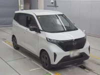 Nissan SAKURA лот № 3028 оценка 5  с аукциона в Японии 4