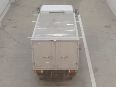 Isuzu ELF  с аукциона в Японии