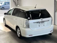 Toyota WISH лот № 3076 оценка 3.5  с аукциона в Японии 4