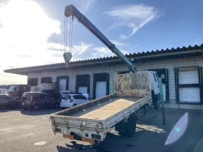 Isuzu FORWARD  с аукциона в Японии