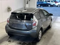 Toyota AQUA лот № 3091 оценка 3.5  с аукциона в Японии 1